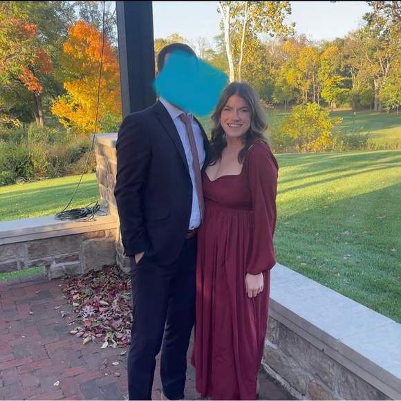 Abercrombie - EUC - Maroon long sleeve dress - Picture 2 of 2